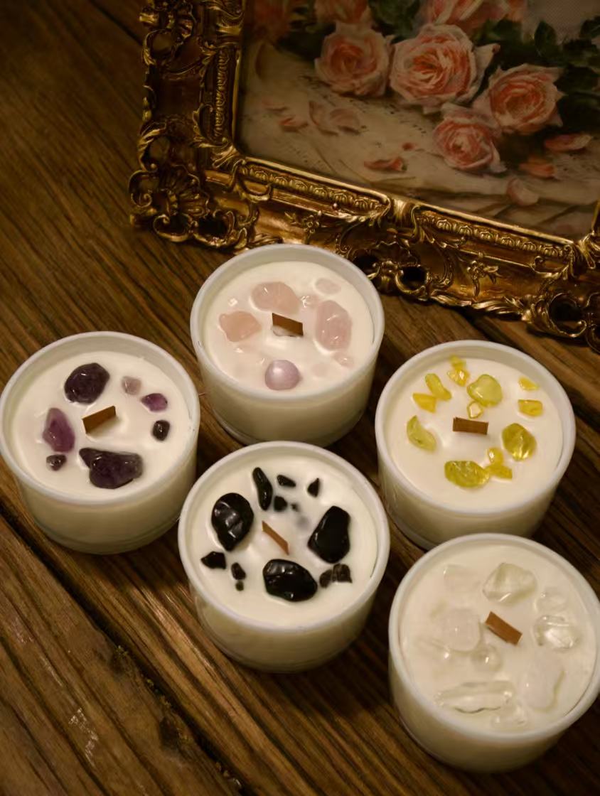 Crystal Healing Candles – Rose Quartz, Amethyst, Citrine & More | Natural Soy Wax Candles for Relaxation, Meditation & Energy Balance