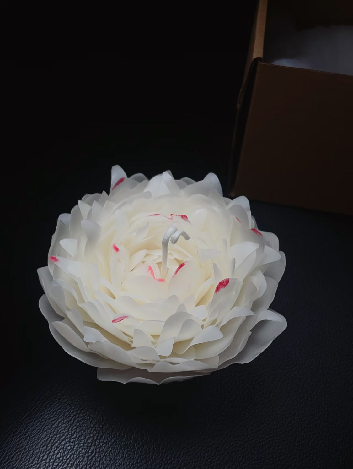 Handmade Beeswax Peony Scented Candle - Natural Bees Wax Floral Candle for Home Decor, Gifts & Aromatherapy