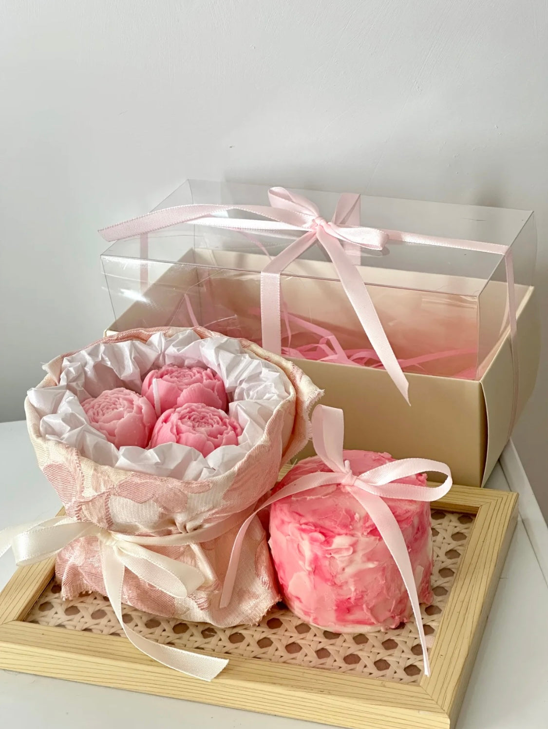 Pink Scented Rose Bouquet with Cake Candle Gift Box - Romantic Gift Set